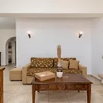 Of Roses In Naxos - Private With Pool Willa