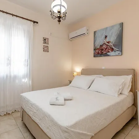 Willa Of Roses In Naxos - Private With Pool