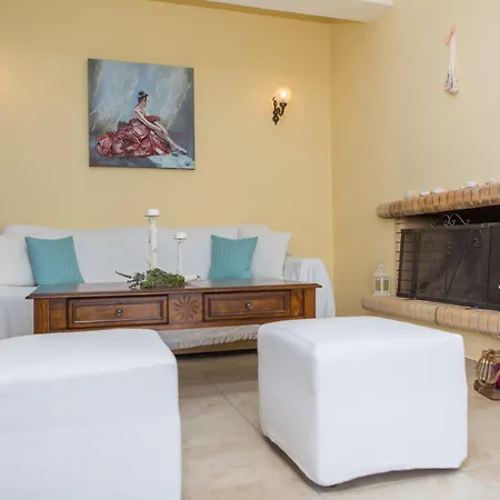 Willa Of Roses In Naxos - Private With Pool Naxos City