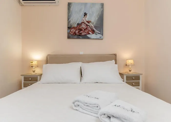 Of Roses In Naxos - Private With Pool 别墅